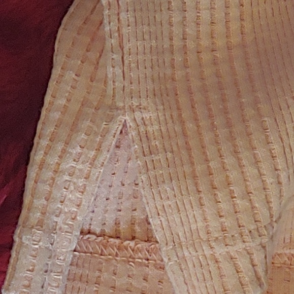 Peach color button detail in front tank top - Picture 2 of 4